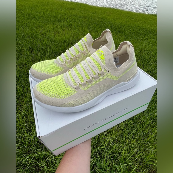 NWT APL Techloom Breeze Sneakers Sizes Womans 8.5 & 9/Mens Sizes 7 & 7.5 - Picture 2 of 14